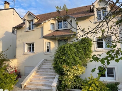 Vente maison 9 pièces 220 m² Orsay (91400)