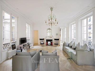 Appartement de luxe 4 chambres en vente à Provence-Opéra – Grands Boulevards, France