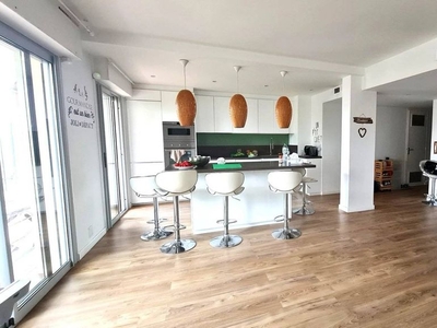 Appartement de 2 chambres de luxe en vente à Saint-Laurent-du-Var, France