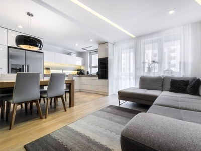 Appartement de luxe de 4 pièces en vente à Clichy, France