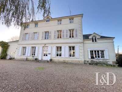 Maison de 15 pièces de luxe en vente à Saumur, Pays de la Loire