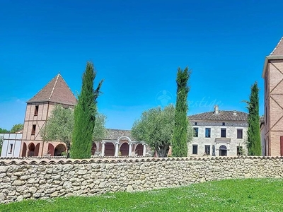 Palais de 984 m² en vente Gaillac, Occitanie