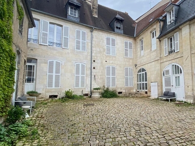 Vente maison 550 m² Bourges (18000)