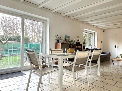 Vente maison 5 pièces 130 m² Neuville-en-Ferrain (59960)