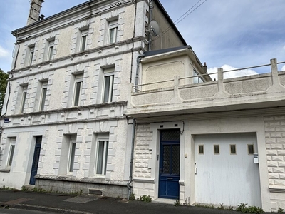 Vente maison 7 pièces 200 m² Parthenay (79200)