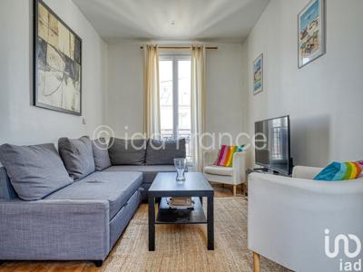 Appartement 3 pièces de 48 m² à Paris (75015)