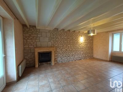 Maison 3 pièces de 95 m² à Loudun (86200)