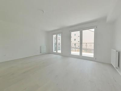 Location appartement 4 pièces 81 m²