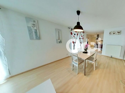 Location appartement 3 pièces 69.66 m²