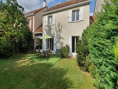 Vente maison 8 pièces 218 m²