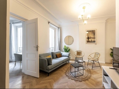 Appartement 3 pièces de 64 m² à Marseille (13002)