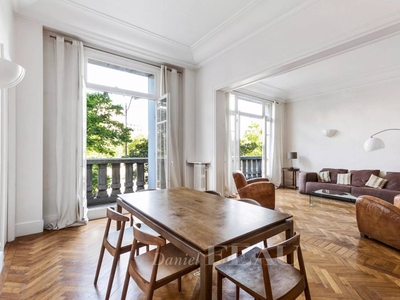 Appartement à vendre à Paris 7Ème