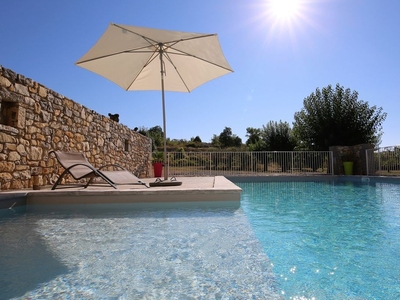 Domaine de Miegessolle - magnifique mas avec piscine privative en Ardèche méridionale