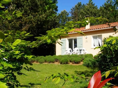 Dordogne proche Sarlat le lieu idéal pour des vacances en groupe entre amis ou en famille