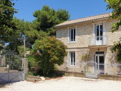 La Maison d'Isidore - Grande maison en pierre avec piscine et jardin clos - Gard-Occitanie