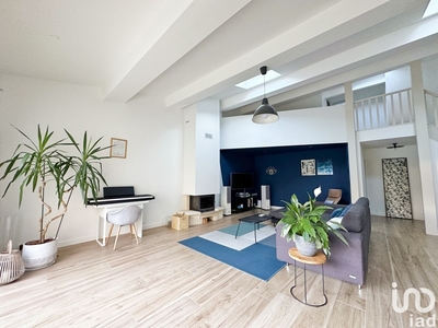 Maison 5 pièces de 205 m² à La Brède (33650)