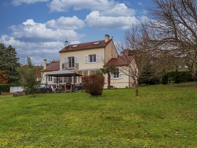 Maison 6 pièces de 166 m² à Auvers-sur-Oise (95430)