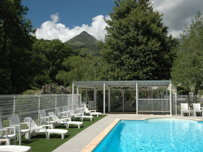 Studio duplex au pied des piste de ski avec piscine (Le Lioran, Cantal, Auvergne)