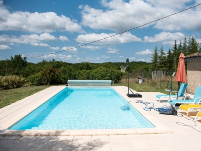 Tarn-et-Garonne, proximité Lauzerte : Gîte La Combe Bartas au cœur de 24 ha avec piscine chauffée