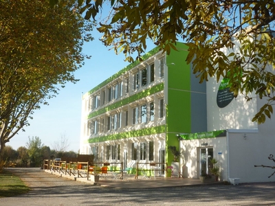 West Appart' Hôtel, locations toutes équipées, neuves et modernes en Résidence, entre Niort et Marais Poitevin. Appartement 50m², 2 chambres séparées
