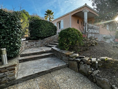 Maison 5 pièces de 144 m² à Fouzilhon (34480)
