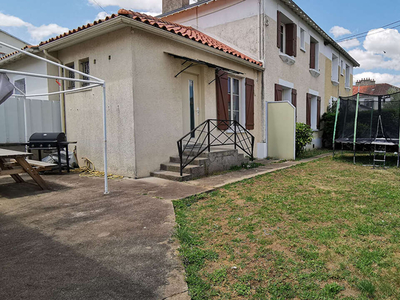 Vente maison 3 pièces 70 m² Saint-Maixent-l'École (79400)