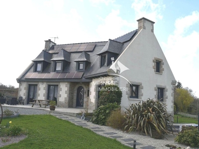 9 room luxury Villa for sale in Dinan, France