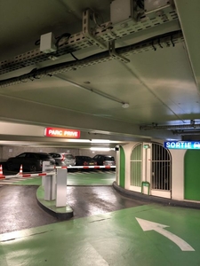 Garage Parking à louer Paris