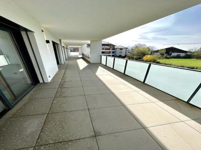 Appartement de 5 chambres de luxe en vente à Divonne-les-Bains, France