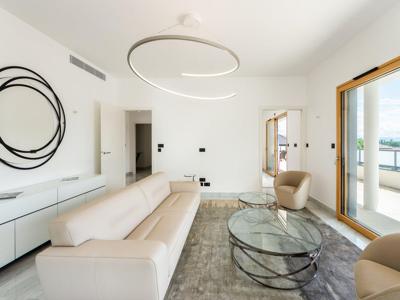 Appartement de luxe de 5 chambres en vente à Divonne-les-Bains, Auvergne-Rhône-Alpes