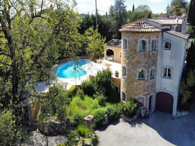 Maison de 5 chambres de luxe en vente à Biot, Provence-Alpes-Côte d'Azur