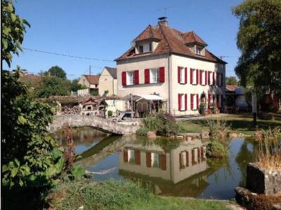 Villa de 14 pièces de luxe en vente Beauvoir, Bourgogne-Franche-Comté