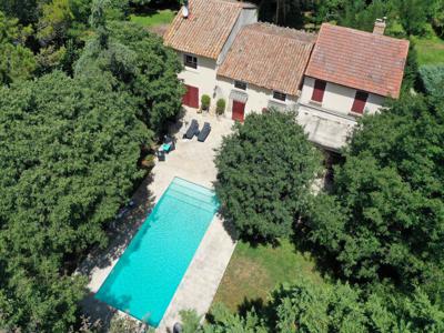 8 room luxury Villa for sale in Carpentras, French Riviera