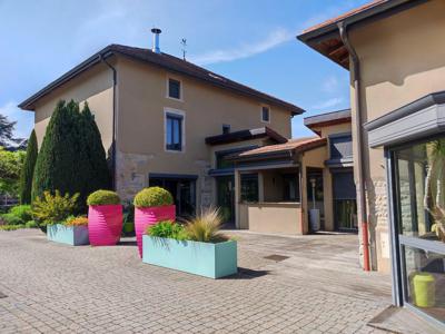 9 room luxury Villa for sale in Bourg-en-Bresse, France