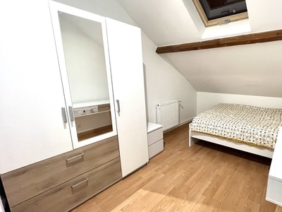 Chambres à louer dans un appartement de 14 chambres à Gagny, Paris