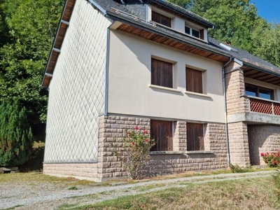 Vente maison 12 pièces 223 m² Murat-le-Quaire (63150)