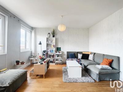 Appartement 3 pièces de 68 m² à Clermont-Ferrand (63000)