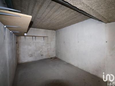 Parking/garage/box de 12 m² à Orléans (45000)