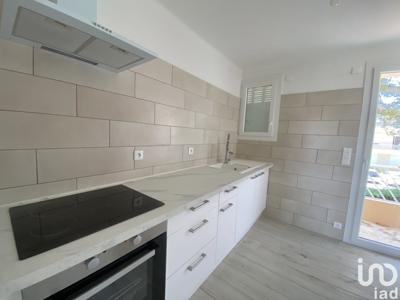 Appartement 3 pièces de 61 m² à Sanary-sur-Mer (83110)