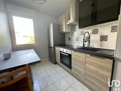 Appartement 3 pièces de 75 m² à Saint-Martin-Boulogne (62280)