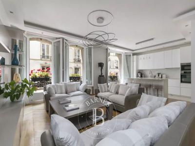 Appartement de 2 chambres de luxe en vente à Monceau, Courcelles, Ternes, Paris, Île-de-France