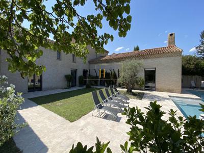 Maison de luxe 5 chambres en vente à L'Isle-sur-la-Sorgue, Provence-Alpes-Côte d'Azur