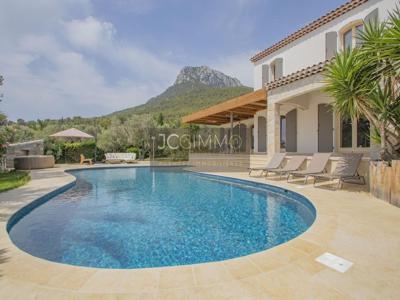 Villa de 5 pièces de luxe en vente Solliés Farlède, Provence-Alpes-Côte d'Azur