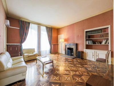 Appartement de 4 chambres de luxe en vente à Grenoble, France
