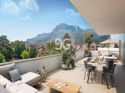 Appartement de luxe de 4 chambres en vente à Grenoble, France