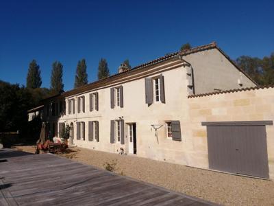 Maison de 4 chambres de luxe en vente à Saint-André-de-Cubzac, Aquitaine