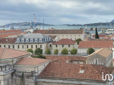 Appartement 3 pièces de 43 m² à Toulon (83000)