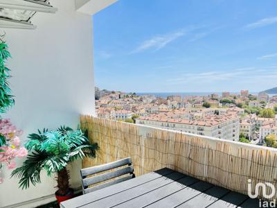 Appartement 3 pièces de 55 m² à Toulon (83000)