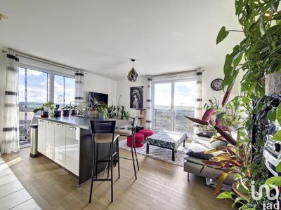 Appartement 3 pièces de 60 m² à Les Ulis (91940)