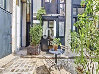 Appartement 3 pièces de 76 m² à Paris (75018)